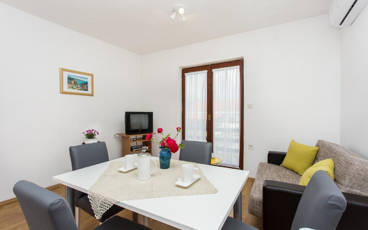 Apartman Broznic Šilo Екстериор снимка