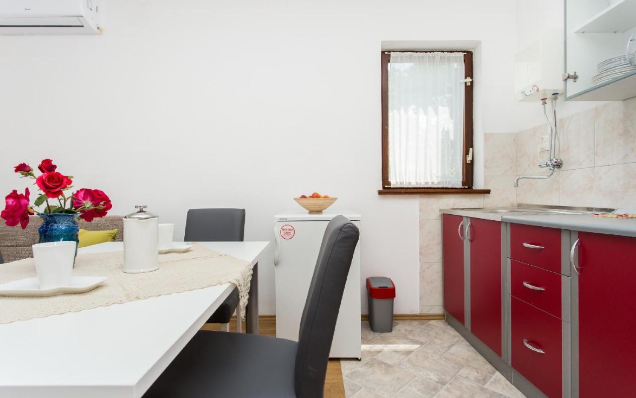 Apartman Broznic Šilo Екстериор снимка