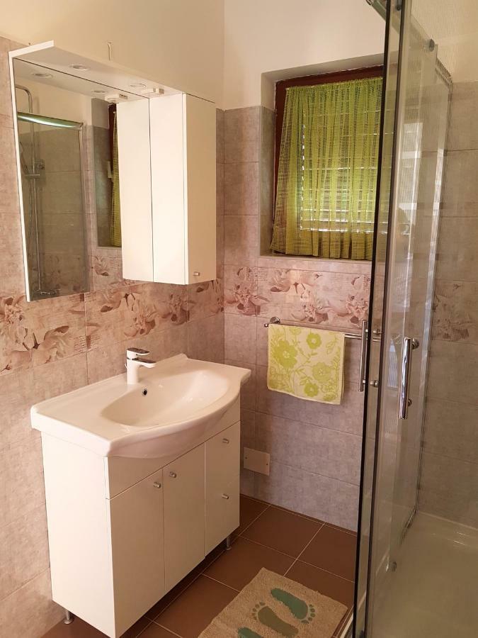 Apartman Broznic Šilo Екстериор снимка